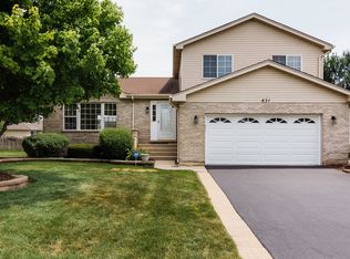 631 Mendota Ln, Romeoville, IL 60446