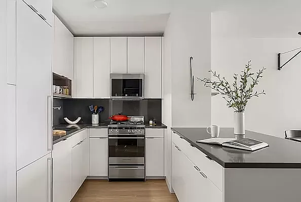 Rented by Vanbarton Services LLC | media 27