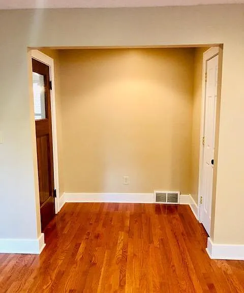 31 Mumford St #LOWER — Photo 3