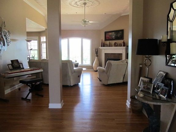 2nd image of 120 Golf Villa Dr