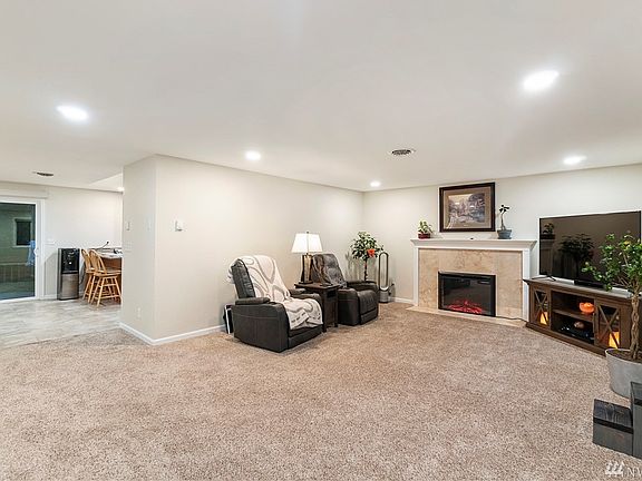 4th image of 4615 144th St NW