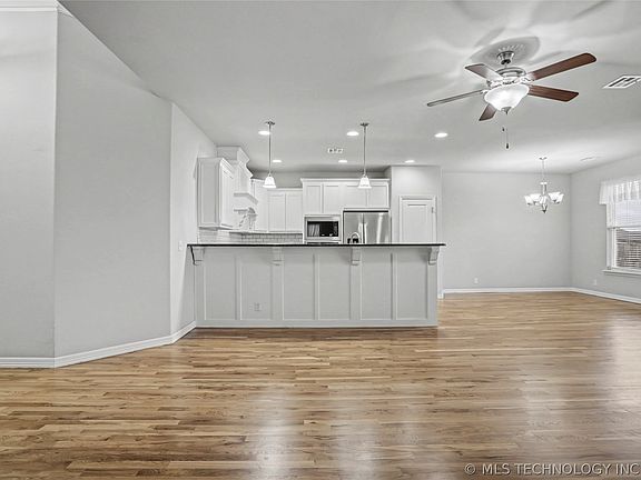 5th image of 7311 E Oak Ridge St