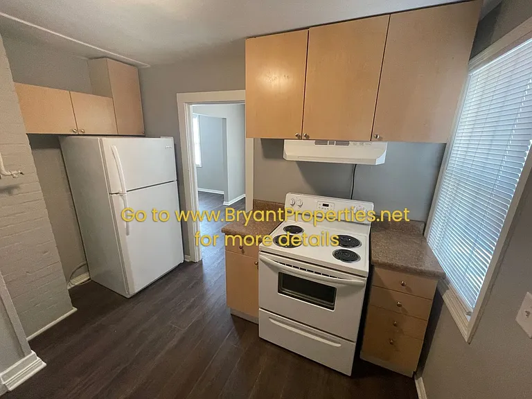 912 Bryan St — Photo 7