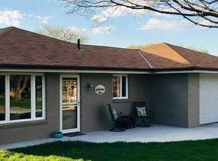 5407 Venture Dr, Lincoln, NE 68521