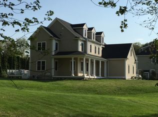 17 Pine Hill Rd, Southborough, MA 01772