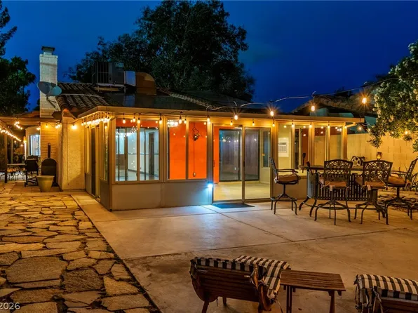 2457 Swan Ln, Las Vegas, NV 89121