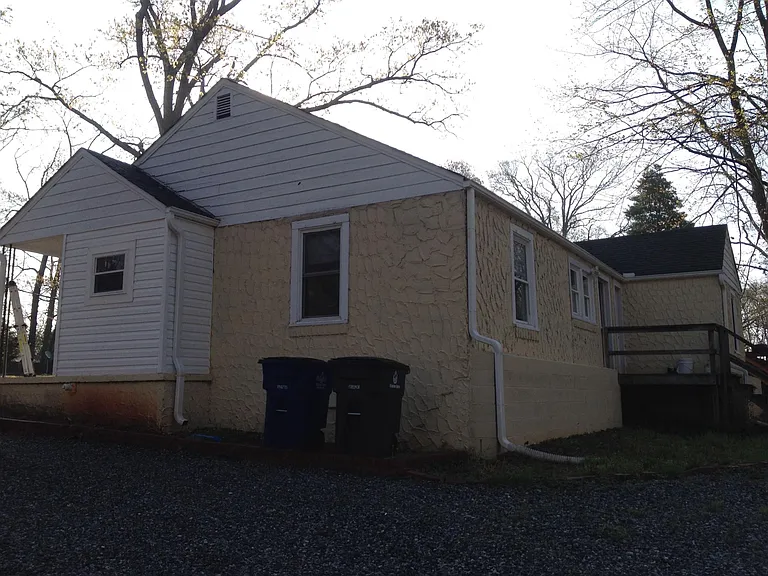 1348 Brookwood Dr — Photo 2