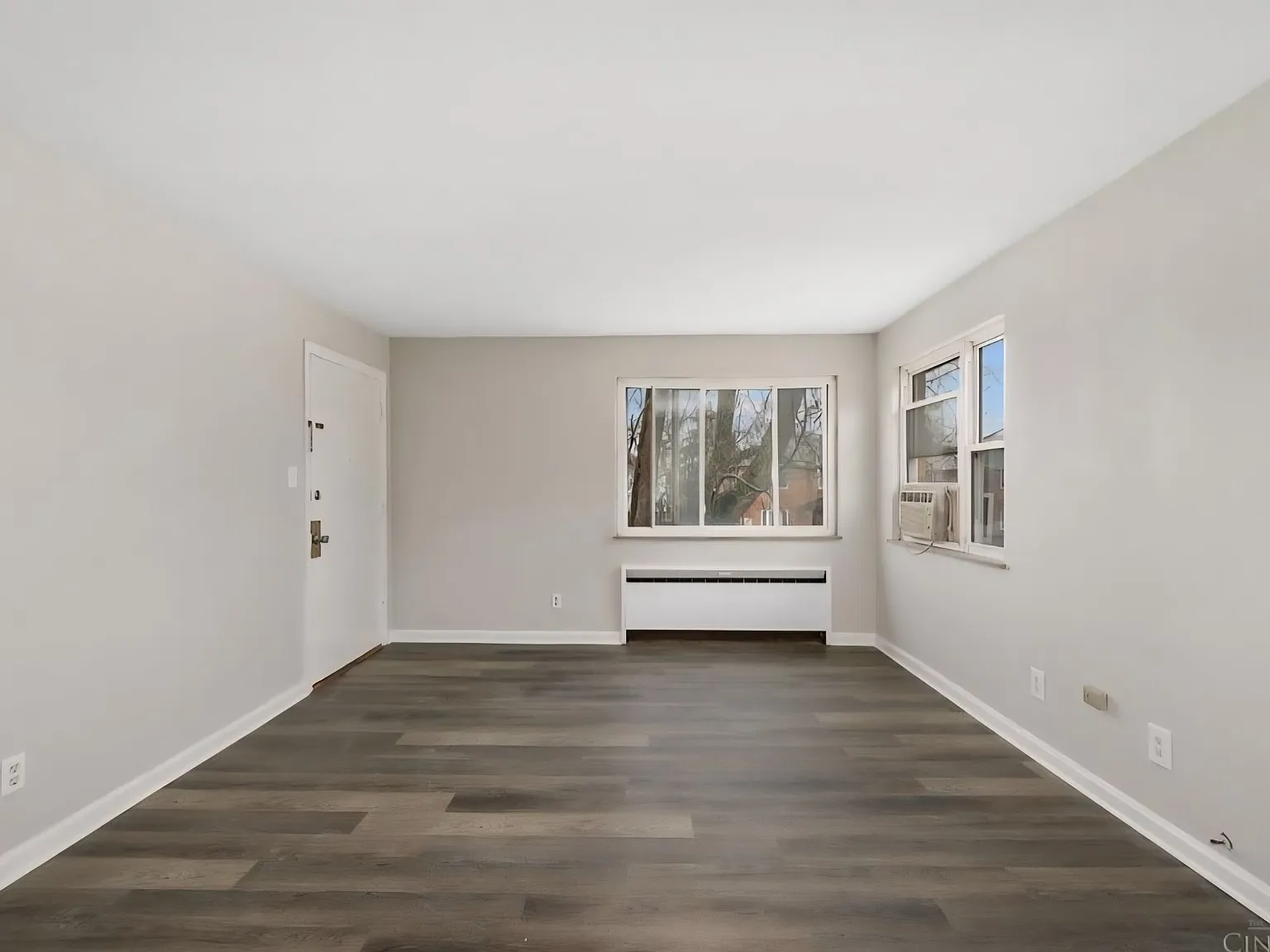 2 bed, $1,300 — Photo 4