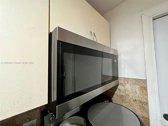 4th image of 1515 NE 125th Ter APT 312