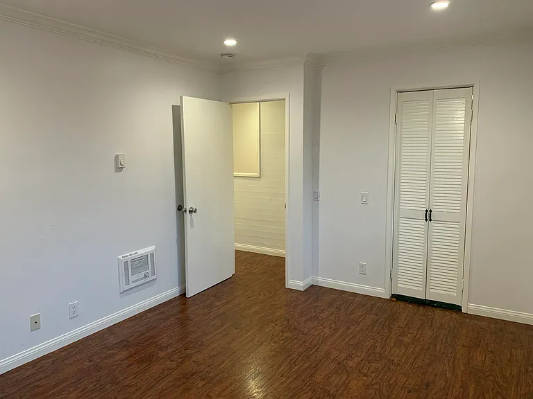 5915 Hickory St #3 — Photo 6