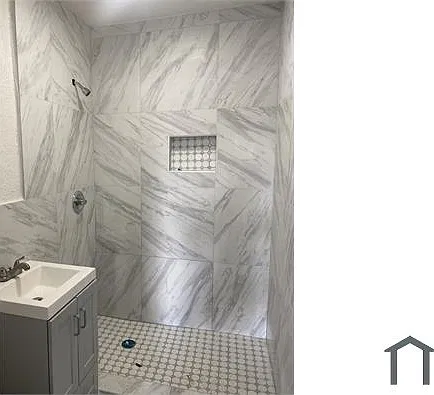 10030 W Indigo St — Photo 1