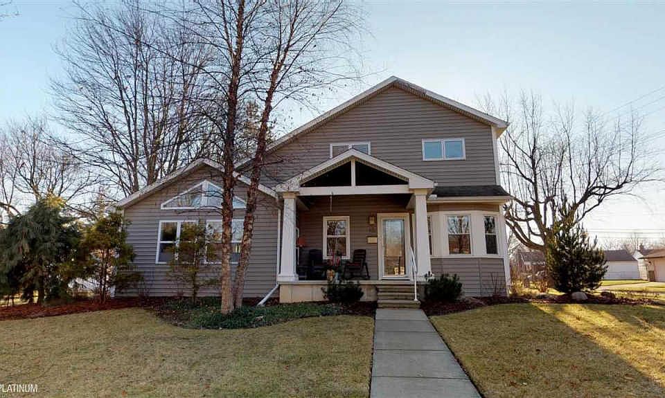 1st image of 415 Cambridge Dr