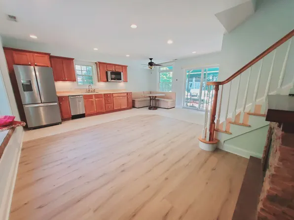 290 Southfield Ave #2, Stamford, CT 06902