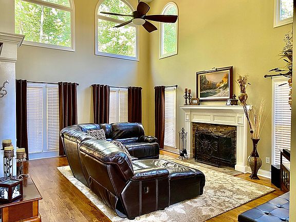 5th image of 5039 Winding Hills Ln