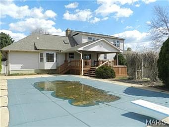 4th image of 1121 Adams Rd