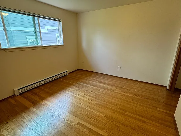 Dolores Manor Apartments — Photo 61
