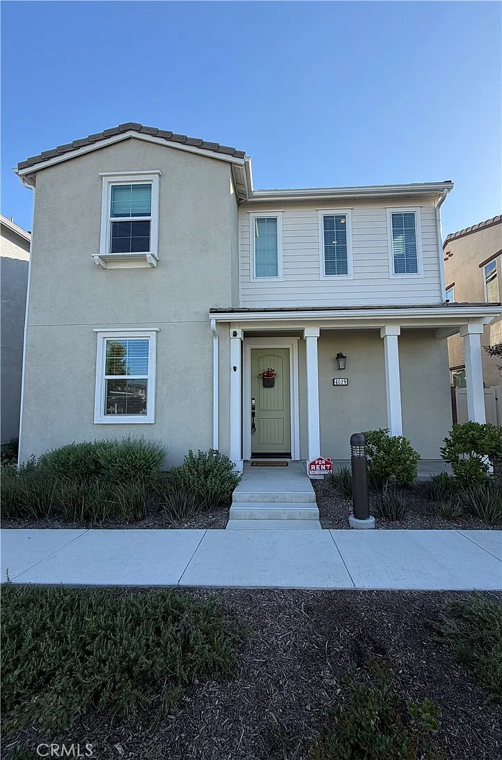 4 bed, 1776 sqft, $4,000 — Photo 1