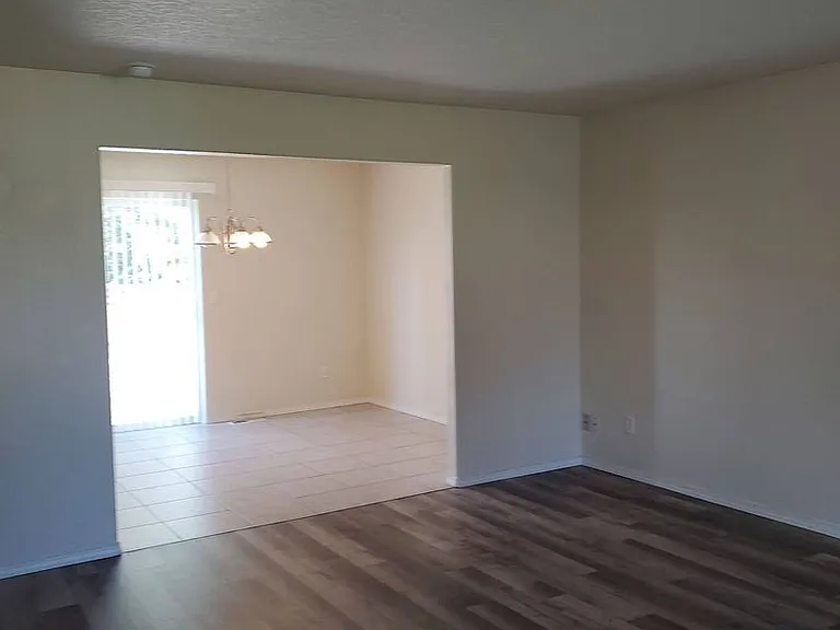 460 Laguna Dr — Photo 4