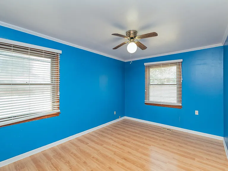 315 Georgia Ave — Photo 31