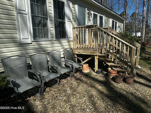 4th image of 209 Old Ironsides Road