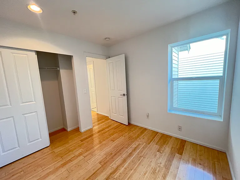 4113 S 220th Pl — Photo 18