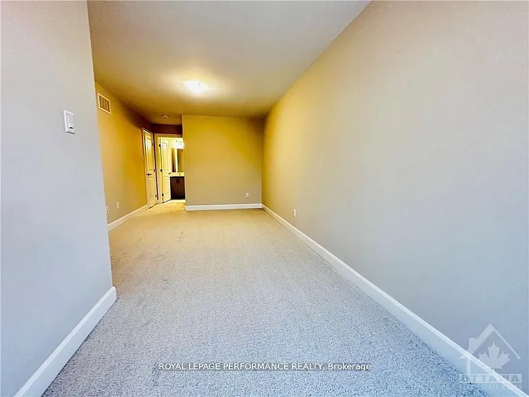 196 Hooper St — Photo 14