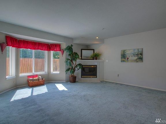 4th image of 119 21st St SE APT C