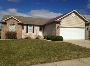 13815 Green Meadow Ct, Granger, IN 46530