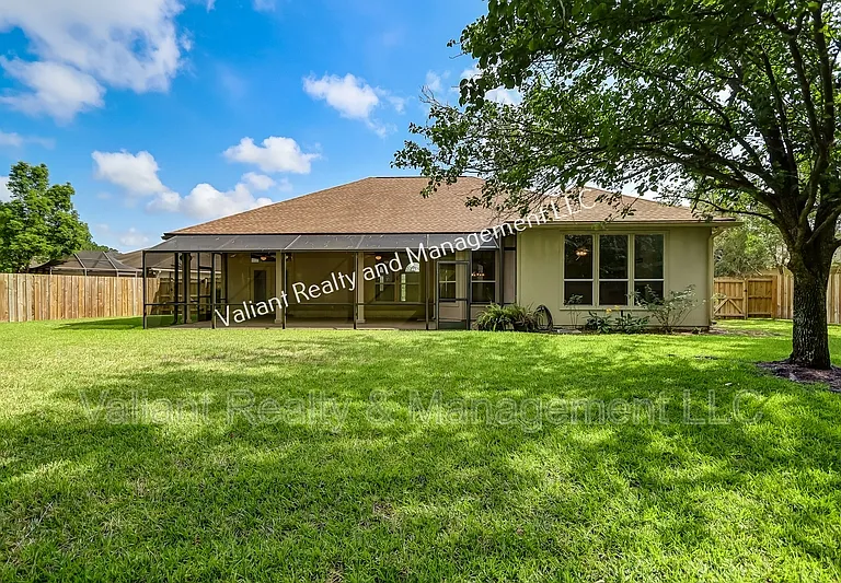 12197 Ripken Cir N — Photo 46