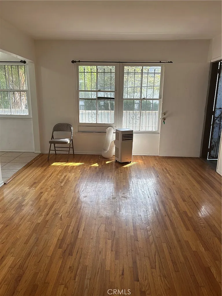 1 bed, 600 sqft, $1,990 — Photo 2
