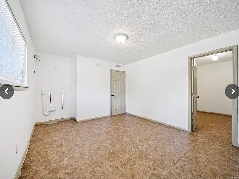 4808 S Victor Ave #A — Photo 11