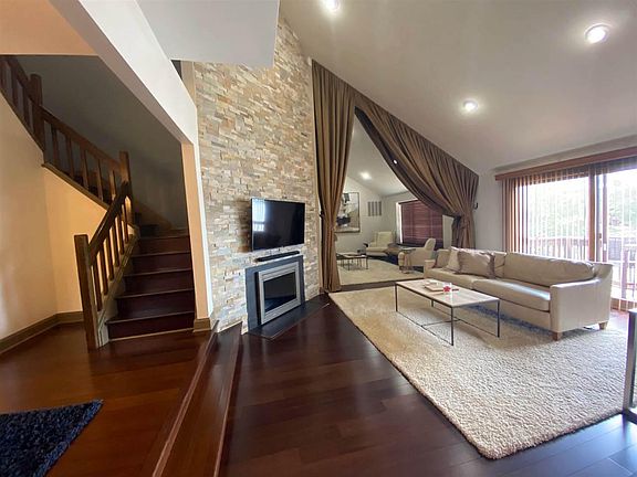 2nd image of 114 Sandpiper Ky #115