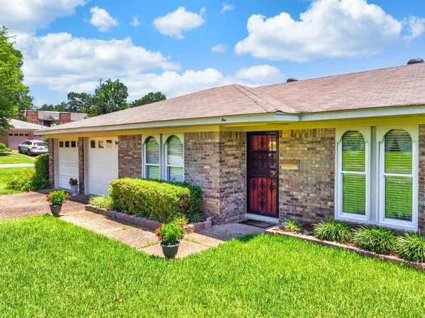 1 Bradford Dr, Little Rock, AR 72227