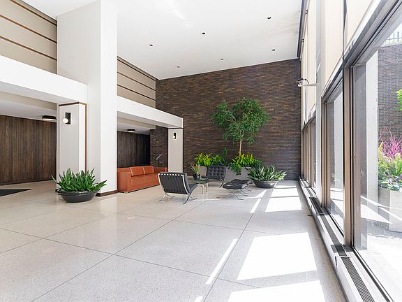 2nd image of 5455 N Sheridan Rd APT 707