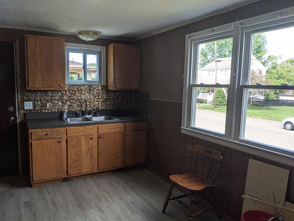 2nd image of 1239 Shadyside Ave SW