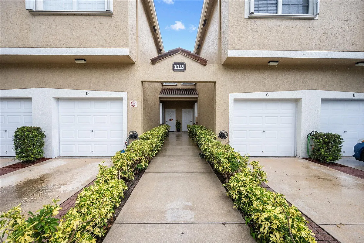 Building Photo - 112 Lighthouse Cir #G