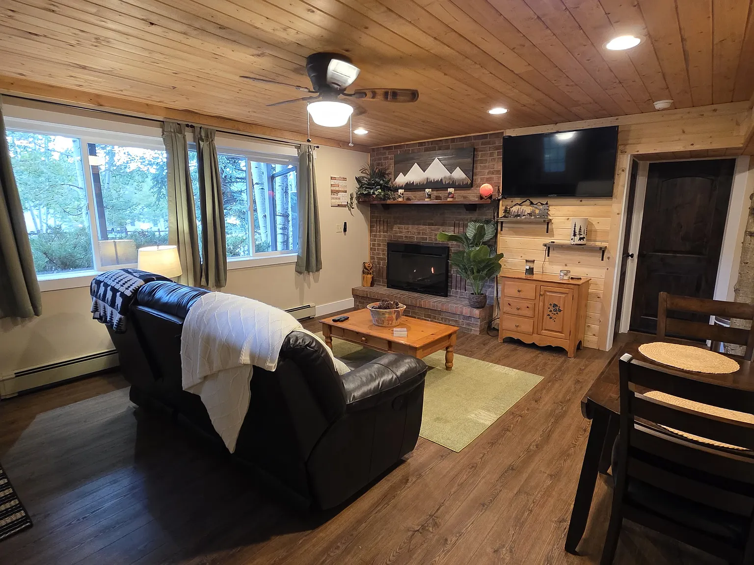 1 bed, 575 sqft, $1,950 — Photo 2