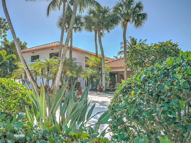 5730 Vista Linda Ln — Photo 12