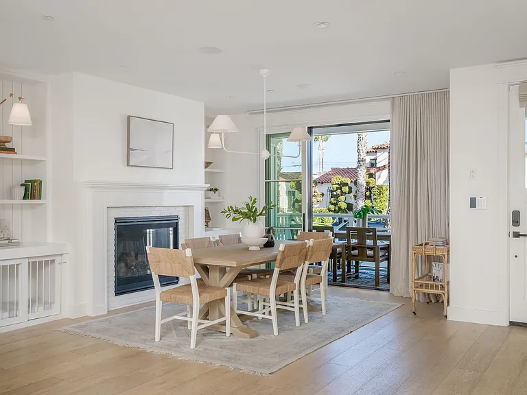 153 Granada Ave — Photo 7