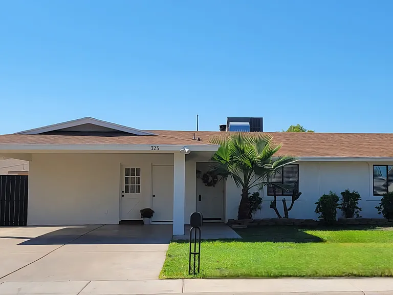 323 W Olive Ave — Photo 1