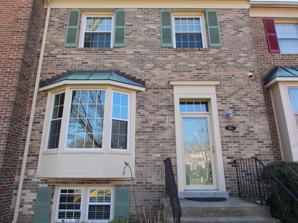 3186 Cantrell Ln, Fairfax, VA 22031