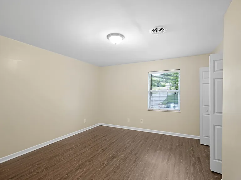 1405 Forest Ave #1405 — Photo 12
