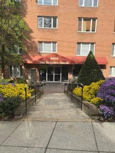 2400 41st St NW APT 302, Washington, DC, 20007