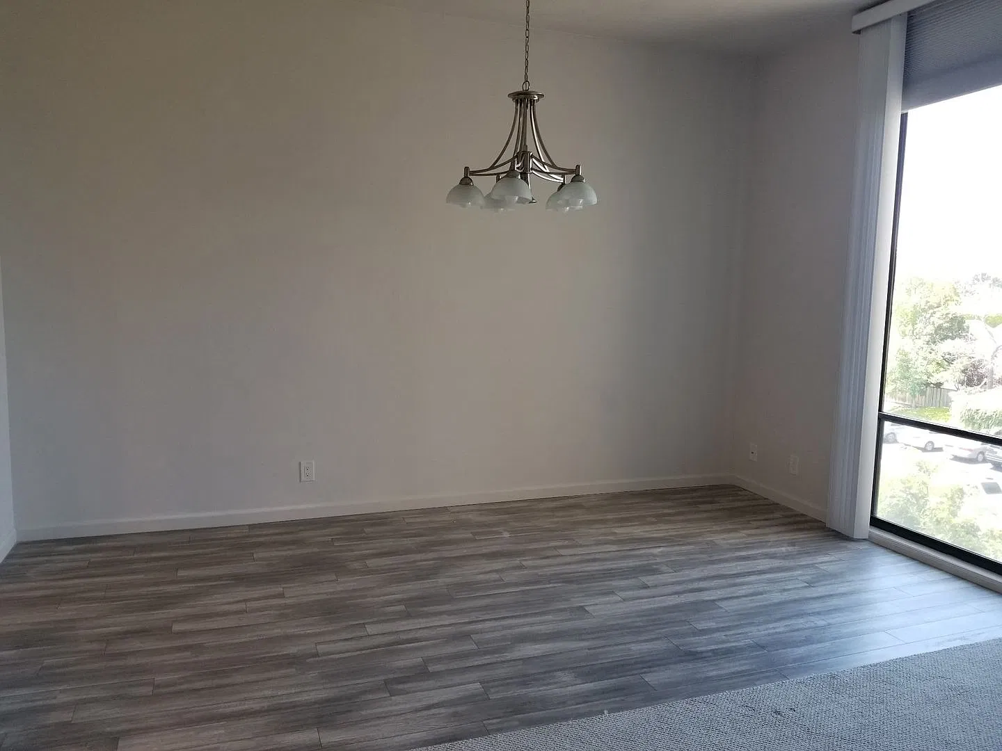 Charming 2 bedroom, 2 bath — Photo 3