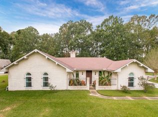 6723 Chaparral Pl, Greenwell Springs, LA 70739