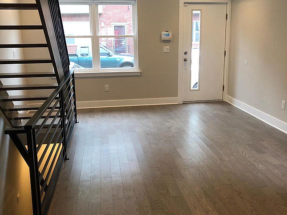 2nd image of 2121 E Susquehanna Ave