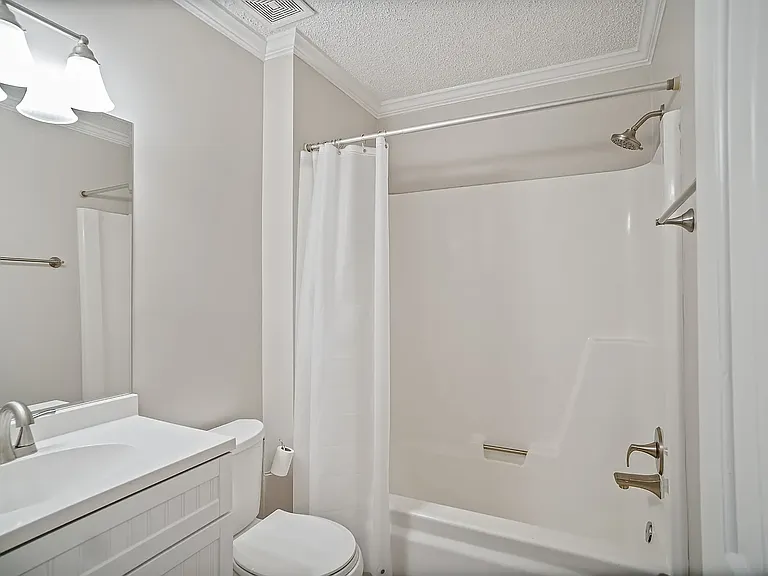 1301 Neelys Bend Rd #B14 — Photo 12