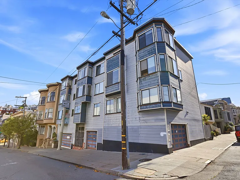 550 Church St #2 — Photo 23
