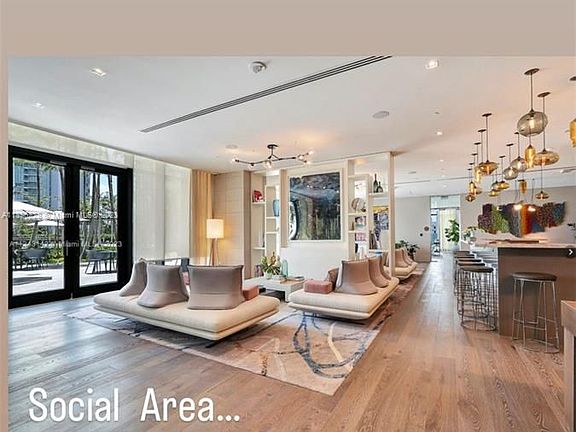 3rd image of 650 NE 32nd St #4003