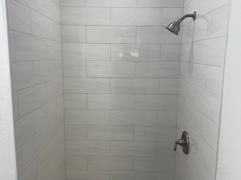 2nd image of 6407 Murray Hill Dr